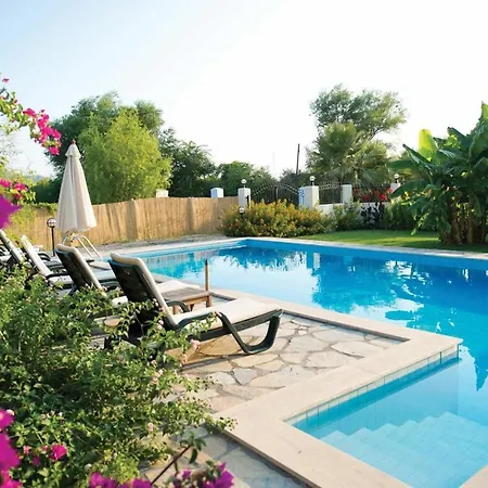 Sleeps 6 Air Con Wifi Villa Dalyan